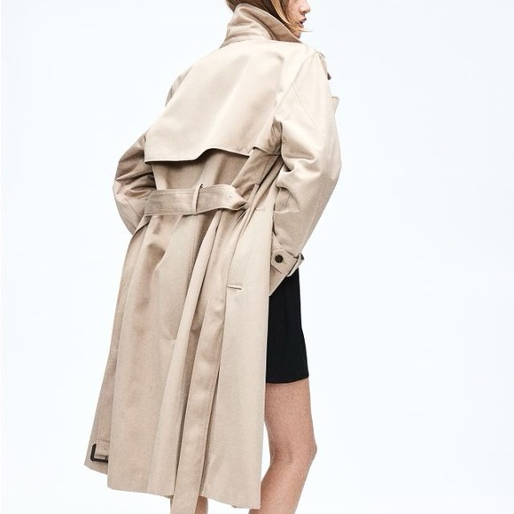 H&M Double-breasted Twill Trench Coat. - Picture 4 of 9